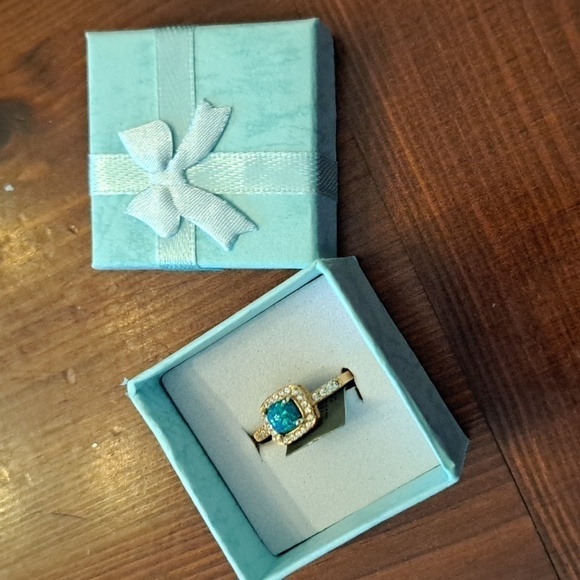 Genuine Opal and White Sapphire ring Nwt! - Picture 5 of 5